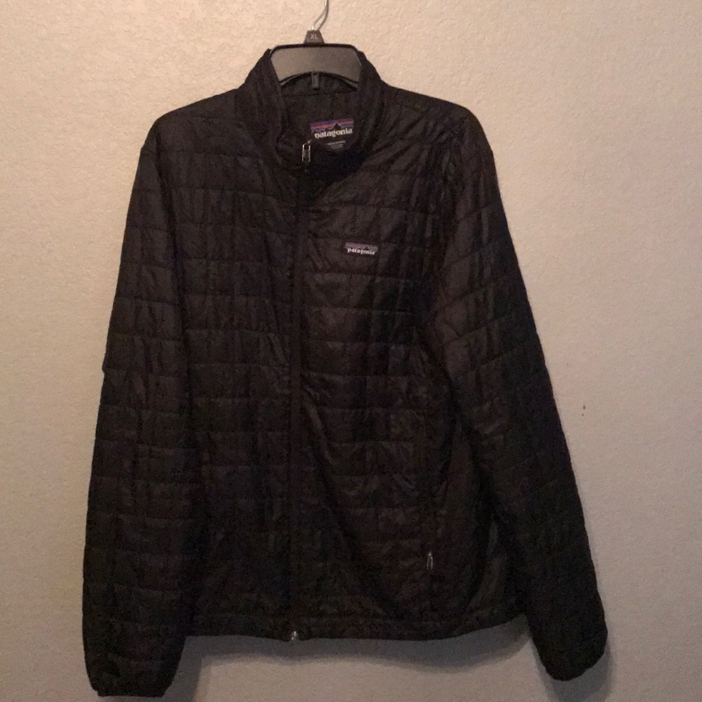 Patagonia men’s puffy jacket